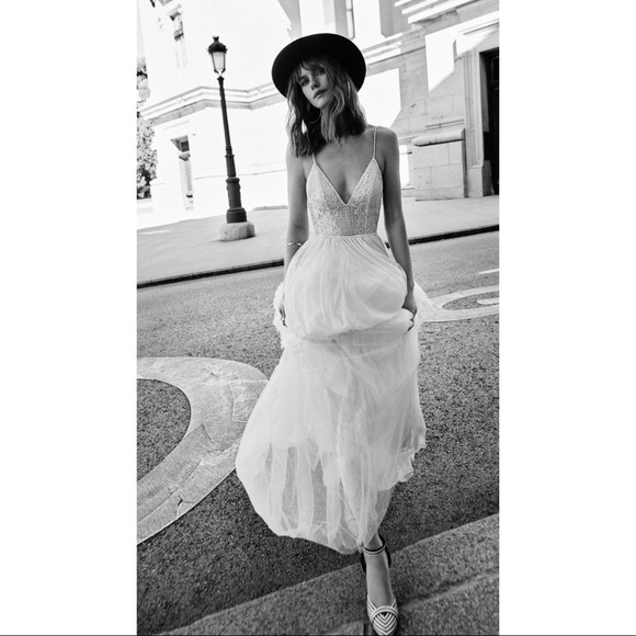 Flora Bridal Anabella - Picture 1 of 7